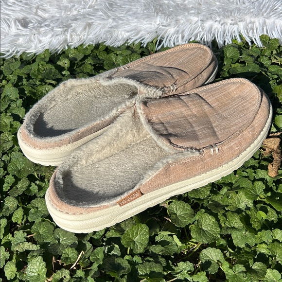 Hey Dude Lexi Slip On Mules Shoes Faux Fur 
Sparkling Pink Gold Women’s Size 8 - Picture 8 of 15